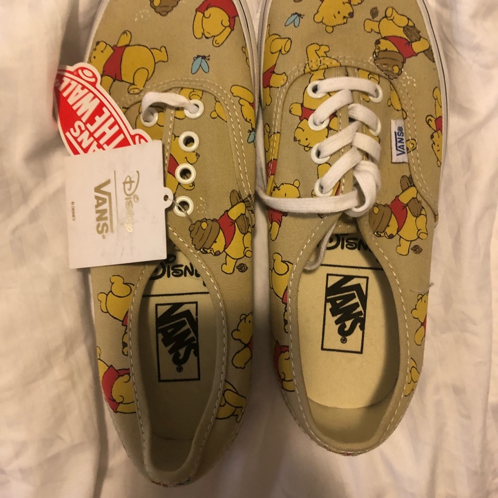 Winnie the Pooh Vans 7.5